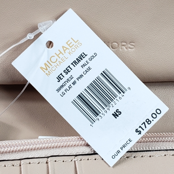 ⚠️LAST 1⚠️Michael Kors Jet Set Phone Case Wristlet - Picture 5 of 5